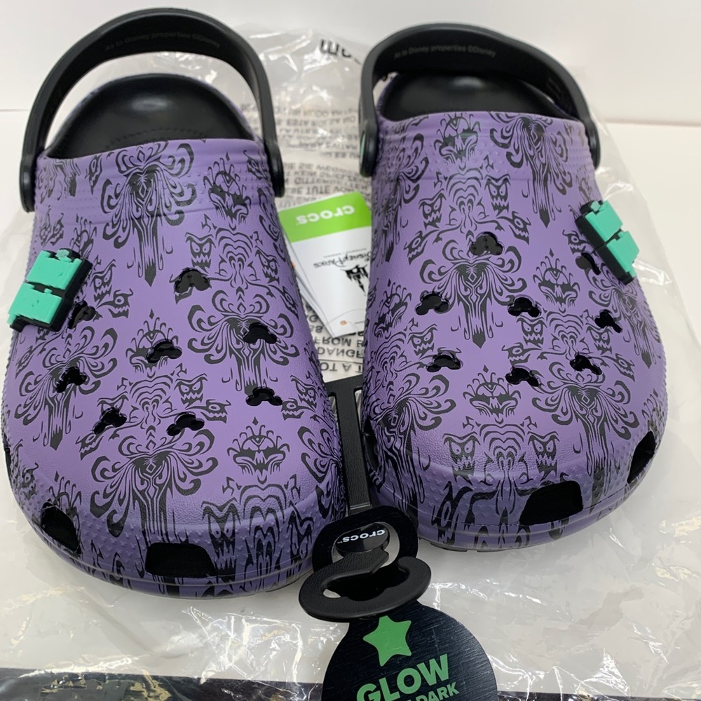 Crocs x Disney Haunted Mansion Wallpaper - Picture 6 of 10